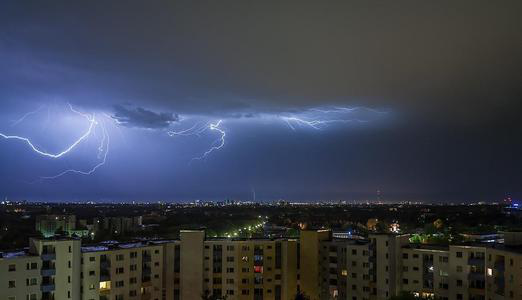 機(jī)房動(dòng)環(huán)監(jiān)控系統(tǒng)